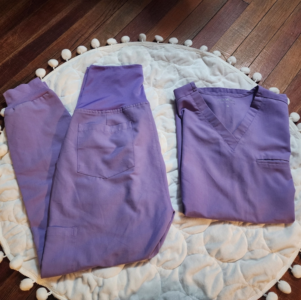 Mandala Maternity Women's Scrub Set XS